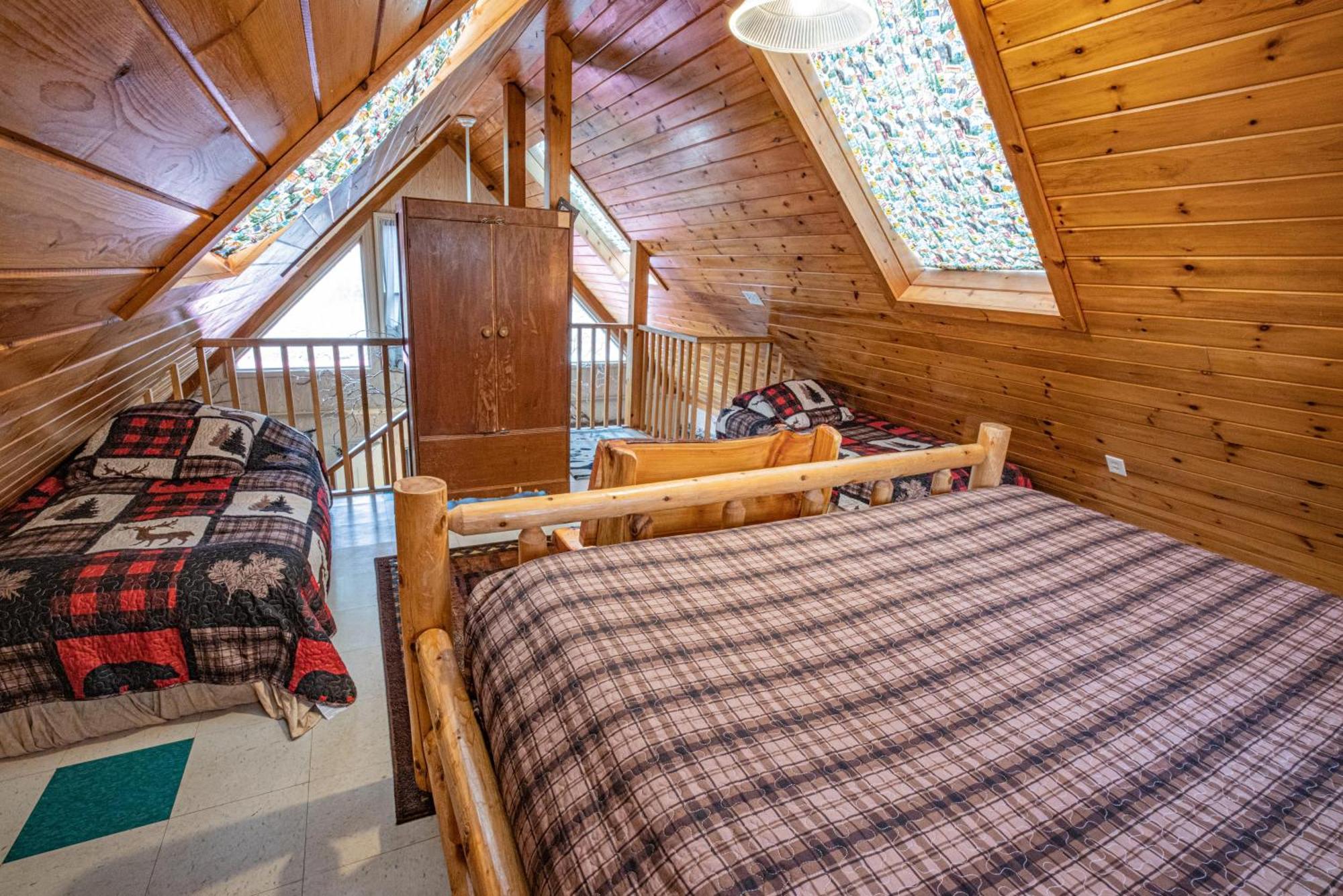 Bear Creek Lodge And Cabins In Helen Ga - Pet Friendly, River On Property, Walking Distance To Downtown Helen Eksteriør bilde